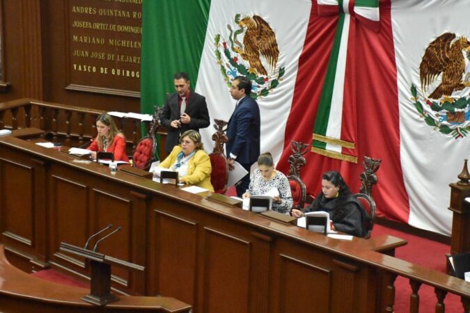 Avanza 75 Legislatura en la organización del Parlamento de Mujeres