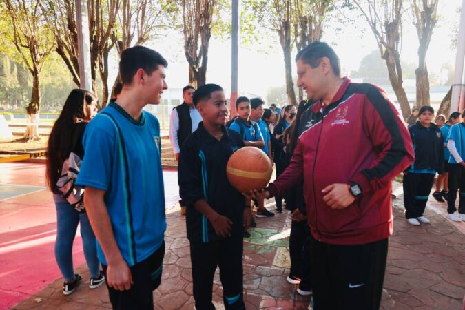 A forjar mentalidad ganadora en la vida, convocó Nacho Campos