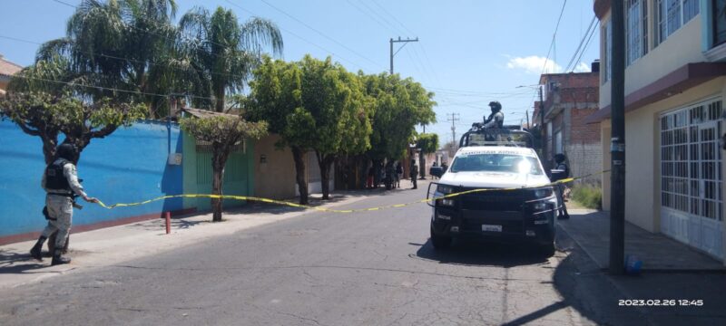 Joven es atacado a balazos en Ario de Rayón, lo dejaron herido