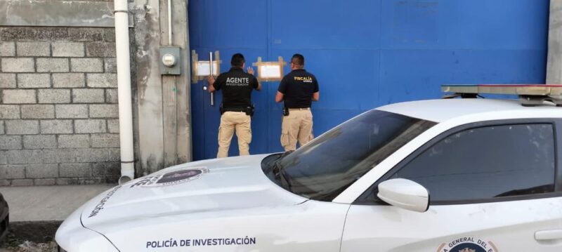 En cateo, recupera FGE vehículo y mercancía textil robada en Cuitzeo