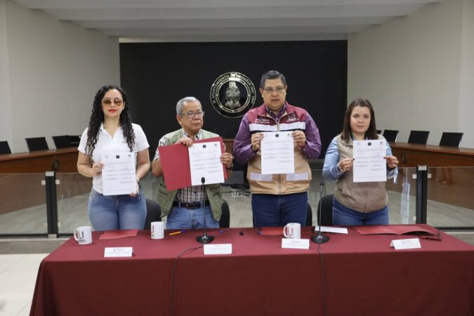 Uruapan, primer municipio de Michoacán en firmar convenio de coordinación para prevención y combate de incendios forestales