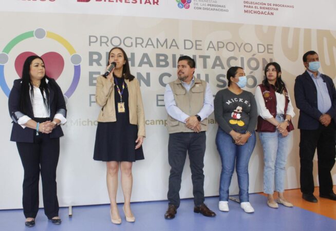 Continúa Bienestar entrega de valeras para rehabilitación gratuita en CRIT Michoacán