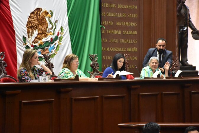 Combate frontal a la violencia escolar en Michoacán: 75