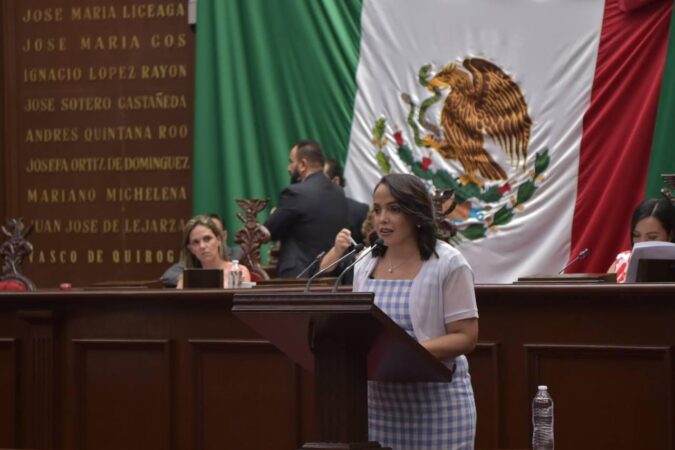 Se pronuncia Andrea Villanueva por una tenencia responsable y bienestar animal