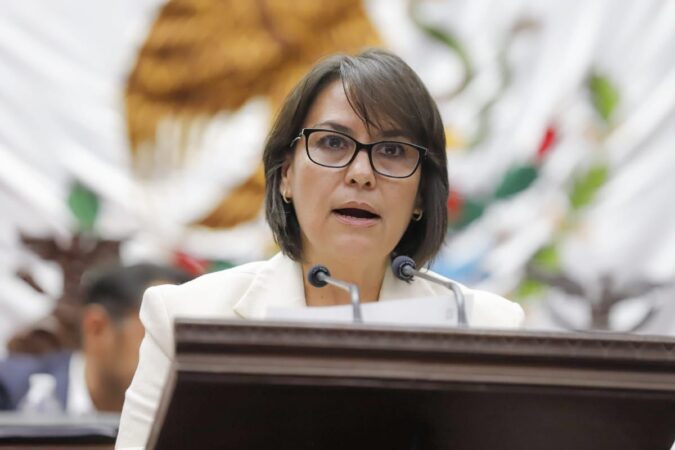 Va Dip. Lariza Pérez por garantizar prestación de servicios de atención médica y psicológica a niñas, niños y adolescentes