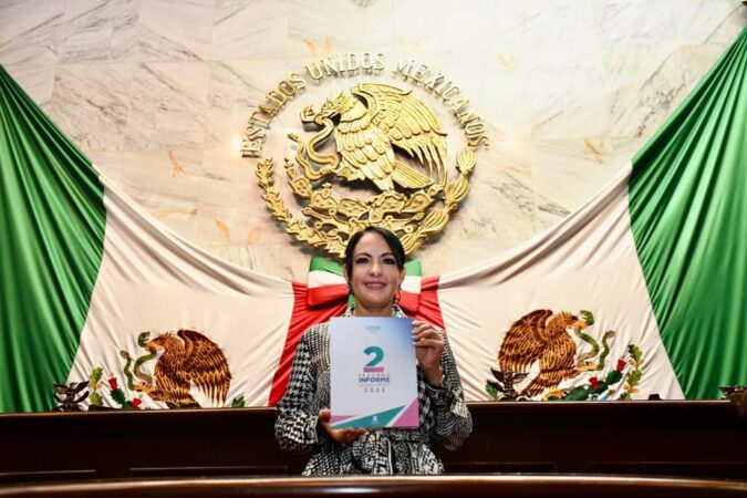 Entrega Lupita Díaz Chagolla su segundo informe legislativo