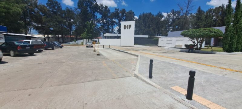 Al 80%, obras de mejoramiento urbano en acceso al CREE: Sedum