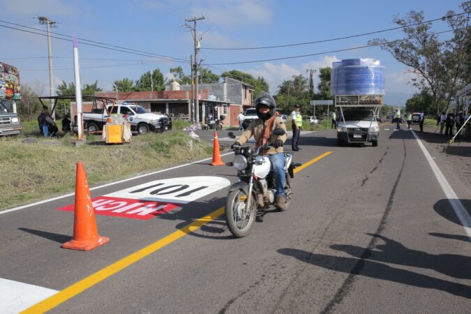 En Cointzio, inaugura Bedolla primer tramo rehabilitado de obras multianuales