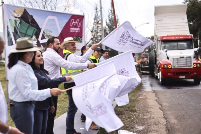 Arranca Bedolla tramo carretero Cuitzeo- Zináparo