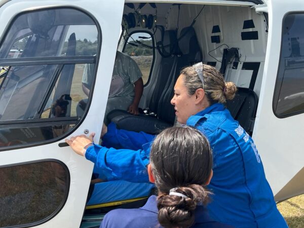 De Cuitzeo a Morelia: traslada SSP en helicóptero a dos pacientes con quemaduras