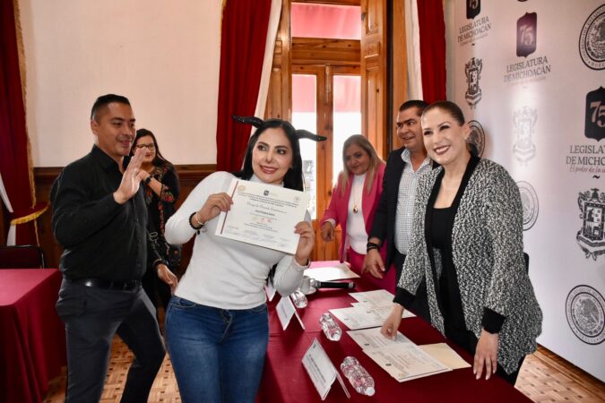 El Poder Legislativo capacita a trabajadores en Lengua de Señas Mexicanas