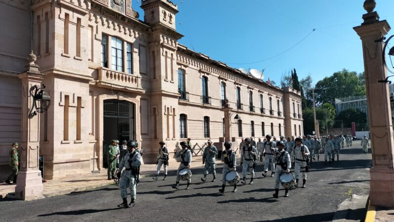 En Morelia, el Ejército Mexicano y la Guardia Nacional se preparan para participar en el desfile conmemorativo a los 113 Años de la Revolución Mexicana.