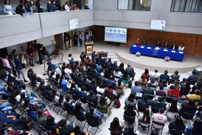 Asume liderazgo UMSNH para acercar herramientas a sus estudiantes de Ciencias Económico Administrativas