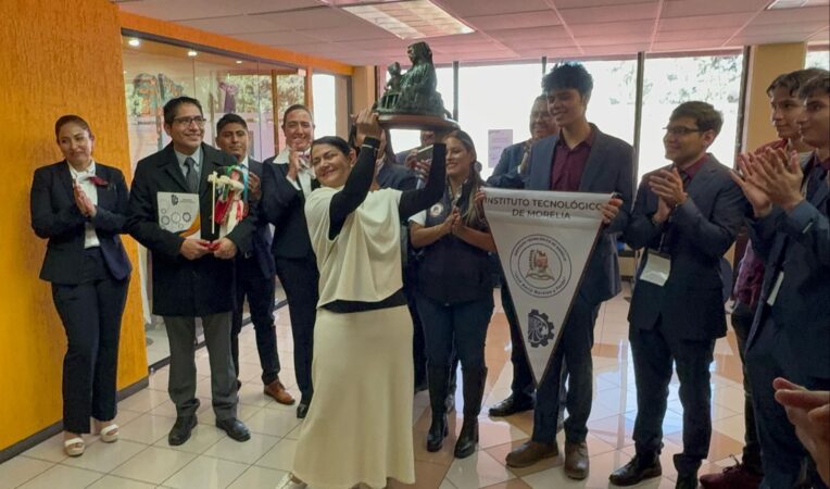 Estudiantes del Tec de Morelia ganan premio nacional de Ciencias Básicas 2023