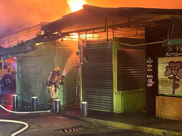 Se incendia San Juan, Atiende PC Estatal