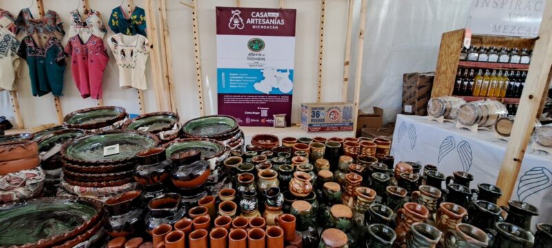 Artesanía michoacana, presente en la Feria de León 2024