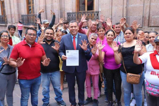 Habitantes de Villas del Pedregal aplauden iniciativa de ley de Barragán para construir cisternas en las viviendas
