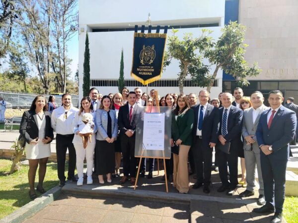 Licenciatura en Nutrición Humana de la UMSNH recibe constancia de acreditación de calidad