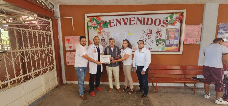 SSM reconoce a escuelas por promoción de hábitos saludables  