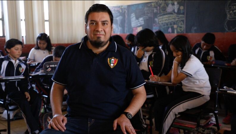 Armando Salgado, el maestro que desde el aula creó el Himno de Michoacán