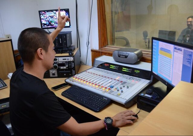 Radio Nicolaita celebra su 48 aniversario con actividades académicas y culturales