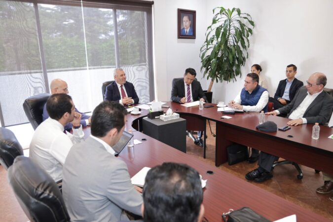 Gobierno de Michoacán y APEAM garantizarán exportaciones de empaque de aguacate