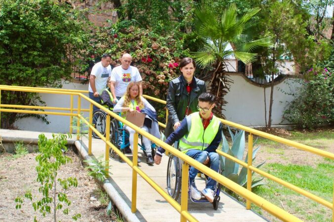 Revisa Sedum que edificios públicos tengan accesos para personas con discapacidad
