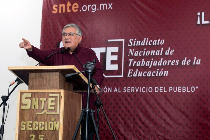 Líder nacional del SNTE se compromete con la lucha de toda la clase trabajadora