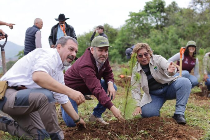 Con Plan Morelos sectores agrícola e industrial remediarán daños que causen al ambiente: Bedolla