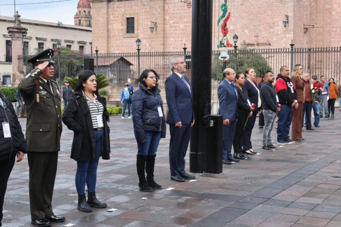 Encabeza Bedolla homenaje a víctimas del 15 de septiembre