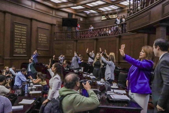 Michoacán el primer Estado con reforma constitucional local en materia judicial: 76 Legislatura