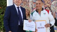 Toño Ixtláhuac entrega Premio Municipal del Deporte 2024 a Ever Jair Palma Olivares, 