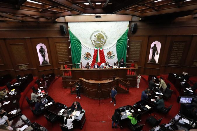 Aprueba Congreso de Michoacán reforma constitucional en materia de protección y cuidado animal.