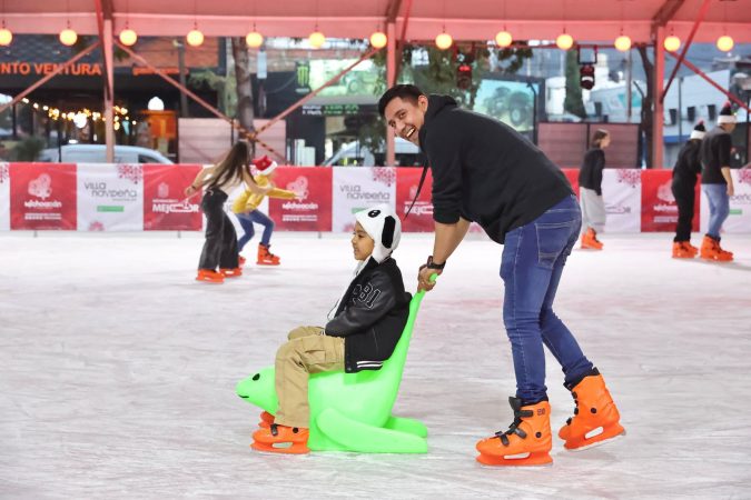 Pista de hielo en Villa Navideña: acceso, horarios y todo lo que tienes que saber